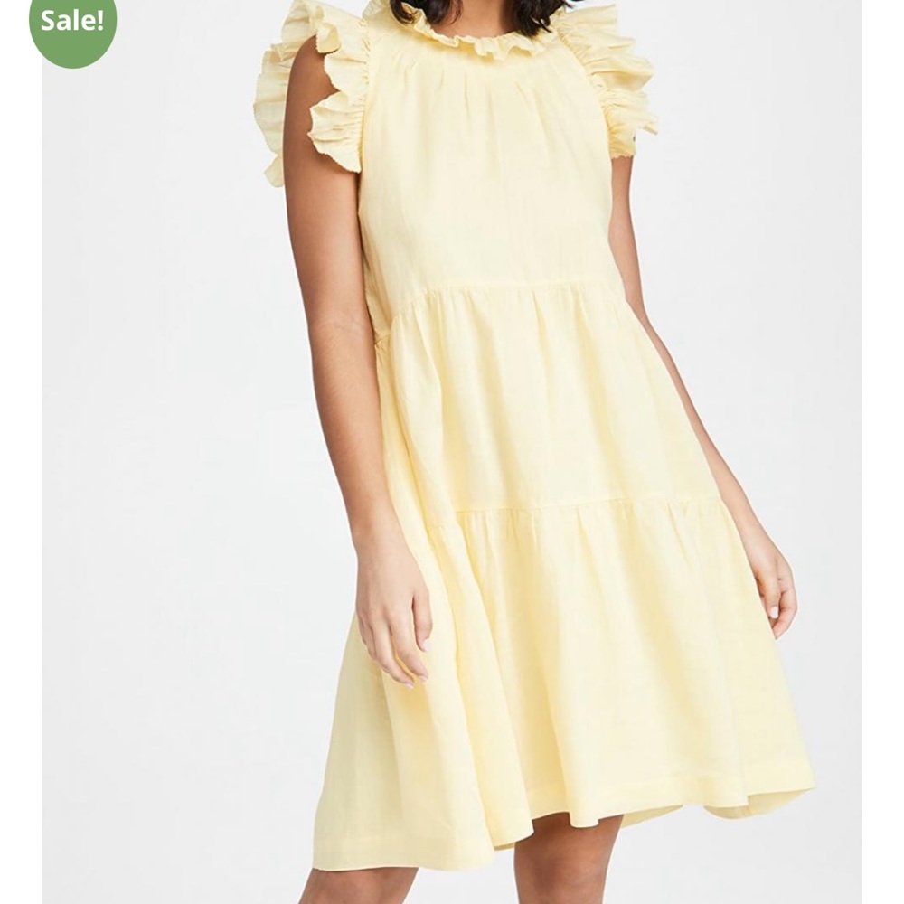 Sea yellow dress.